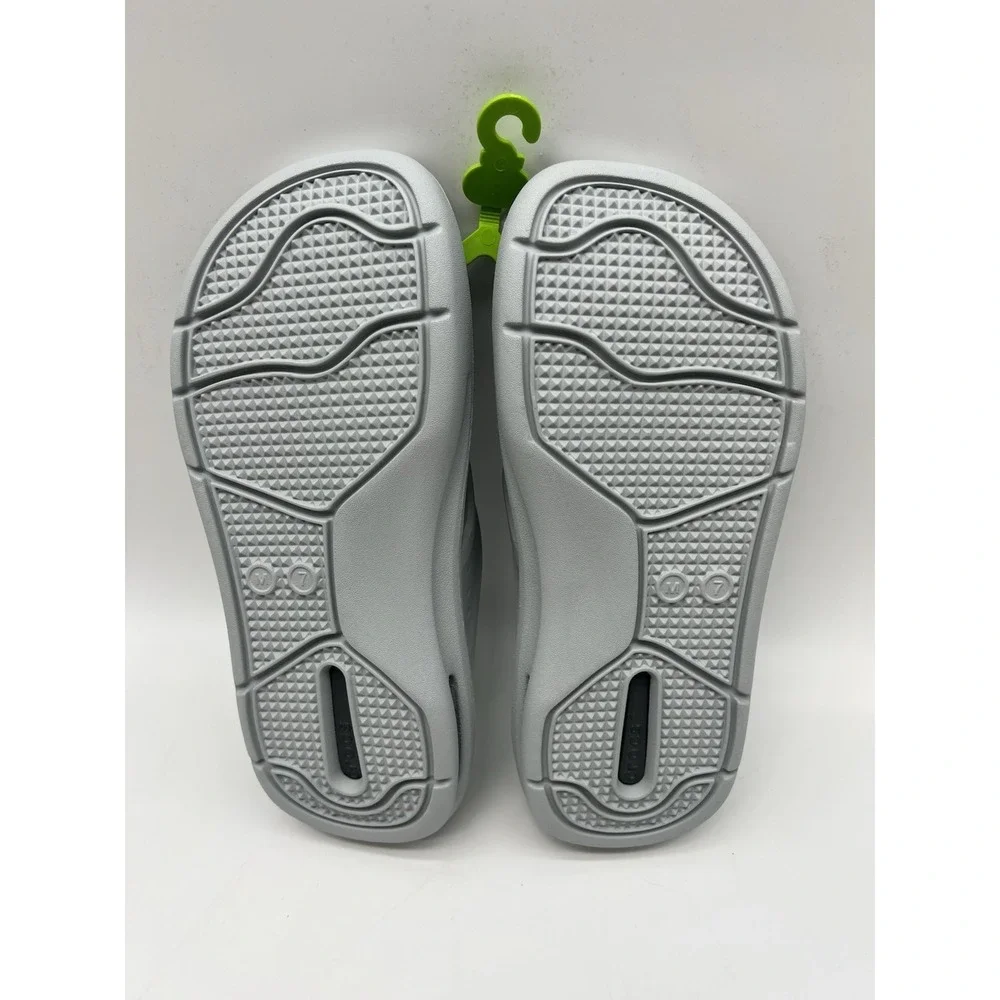 CROCS men inmotion